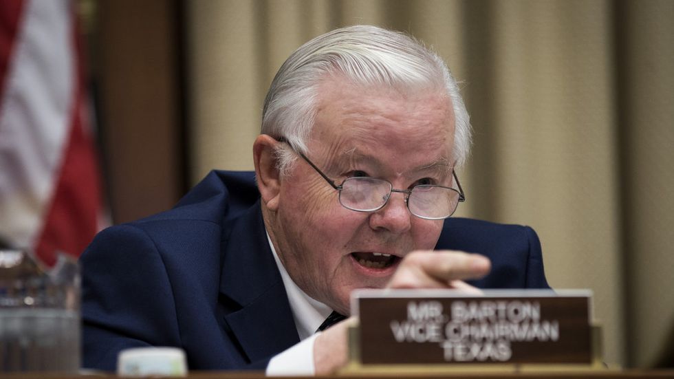 Texas Rep Barton apologizes for nude pic & sext, but won’t retire
