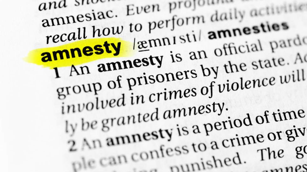 Conservatives should be wary about dangling amnesty for partial wall funding