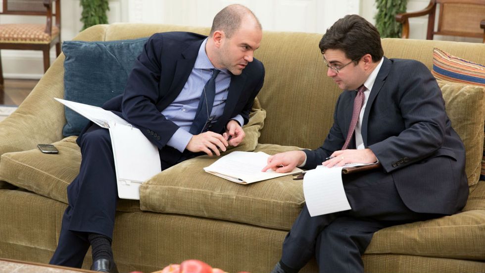 The ‘Pod Save America’ host and Ben Rhodes still have no credentials