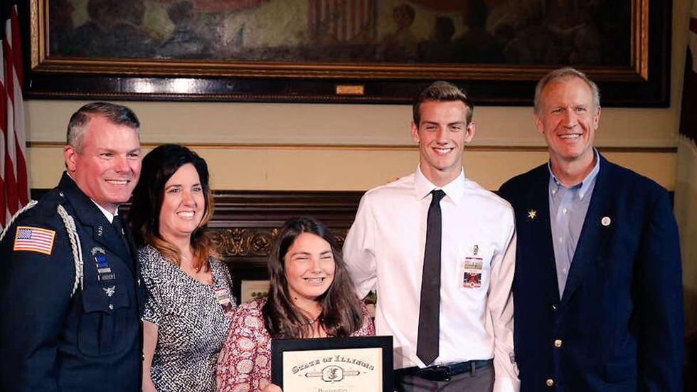 Armed school resource officer honored for bravery after he stopped a school shooting