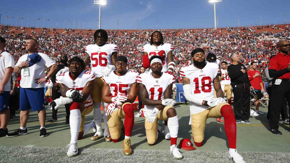 One perfect tweet captures why Americans don't like national anthem protests