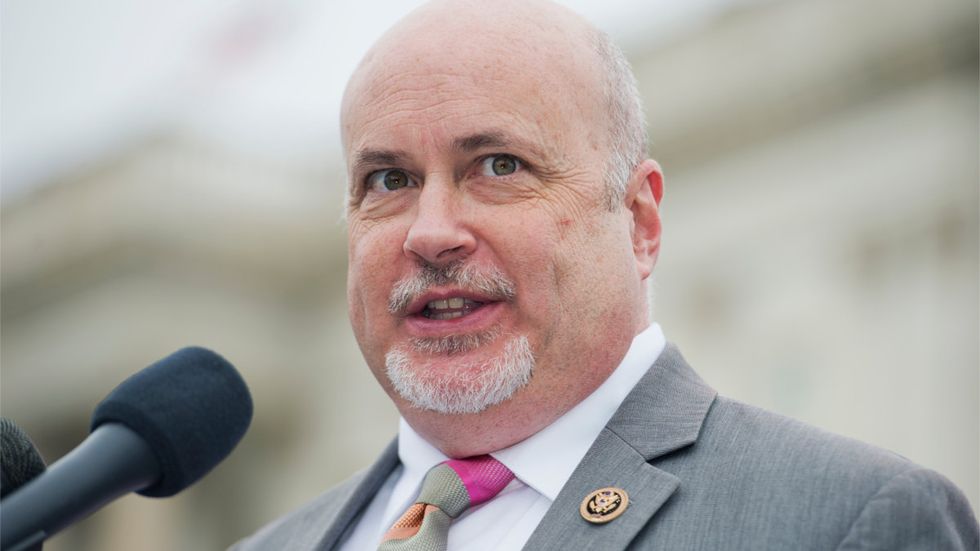 Dem reps push legislation to abolish ICE. Polled voters favor keeping it