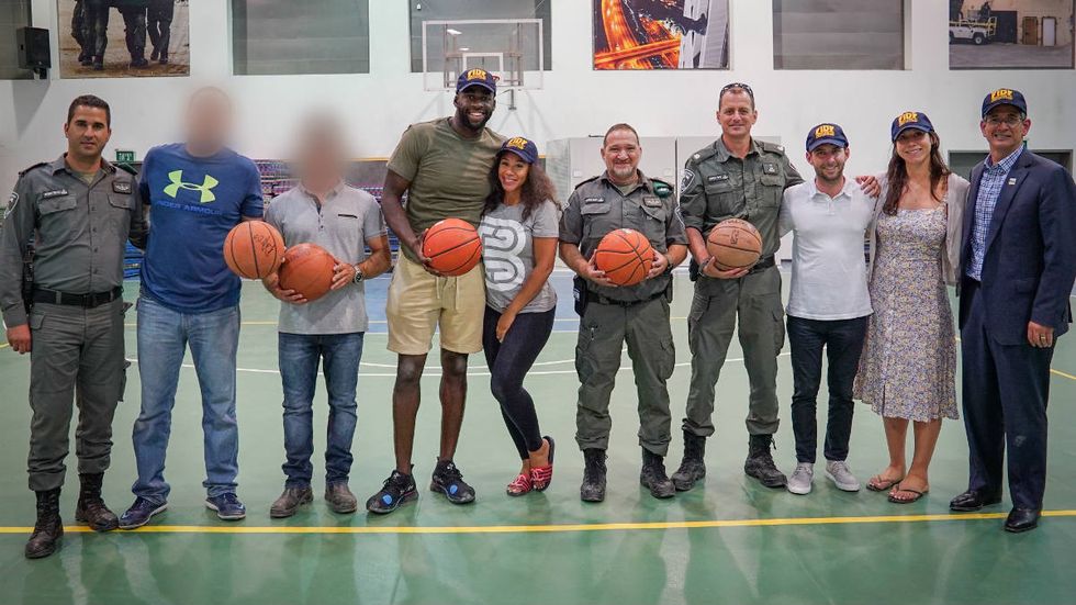 NBA star visits Israel, shoots guns, triggers libs