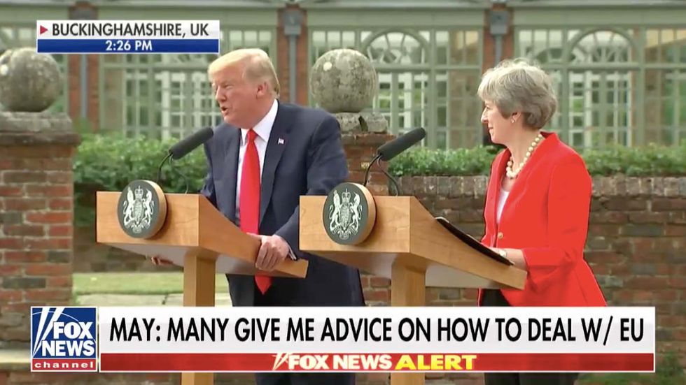NBC reporter: Fox should have ‘taken a moment' to defend reporters’ honor instead of asking Trump a question