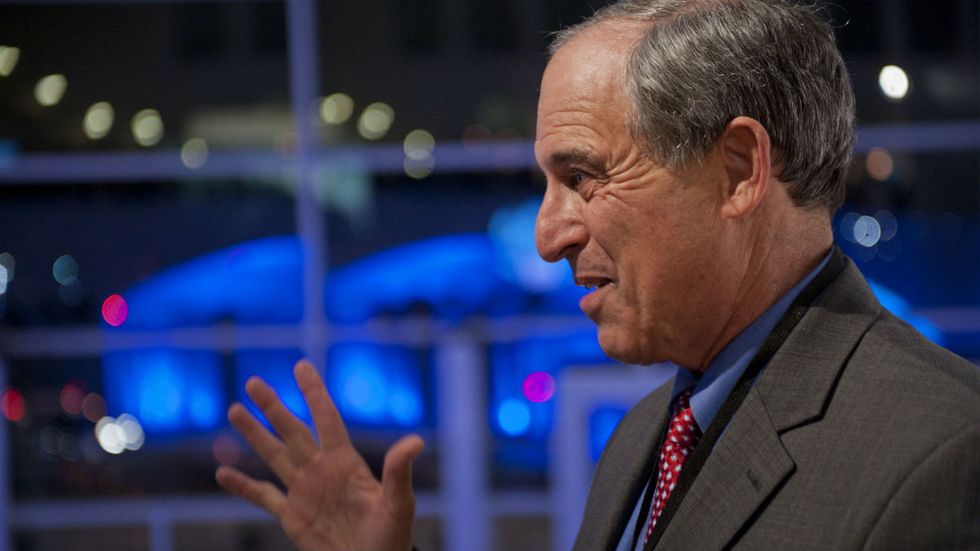 Michael Cohen attorney Lanny Davis is on the payroll of a Putin ally