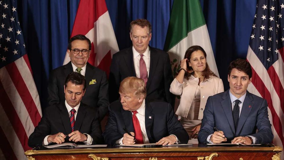 Government report says USMCA trade deal will be better than NAFTA, but only slightly