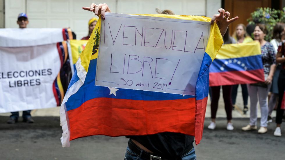 Trump admin cuts off power to commie squatters at DC Venezuelan embassy
