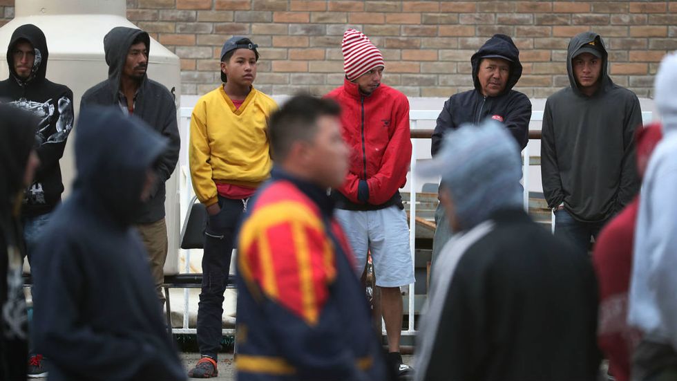 Report: ISIS suspects caught on way to US border but none were 'U.S. terrorism watch lists'