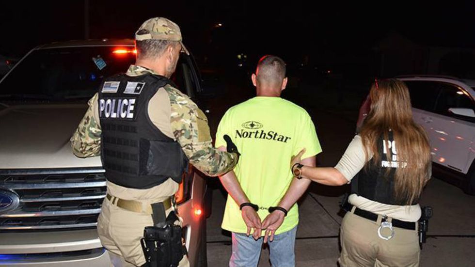 ICE apprehends previously deported illegal immigrant wanted for murder for almost 20 years