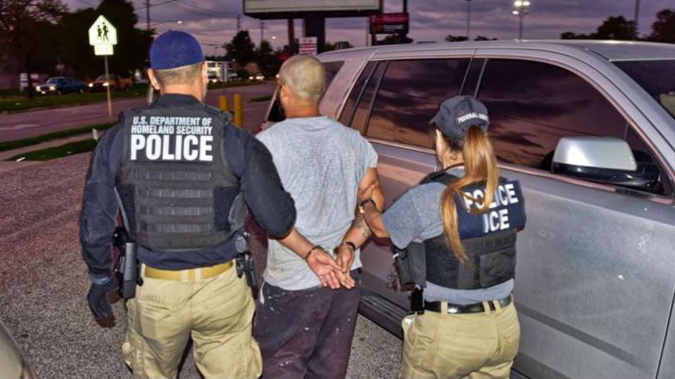 Five-time illegal alien re-entrant accused of threatening ICE officers arrested in Texas, feds say