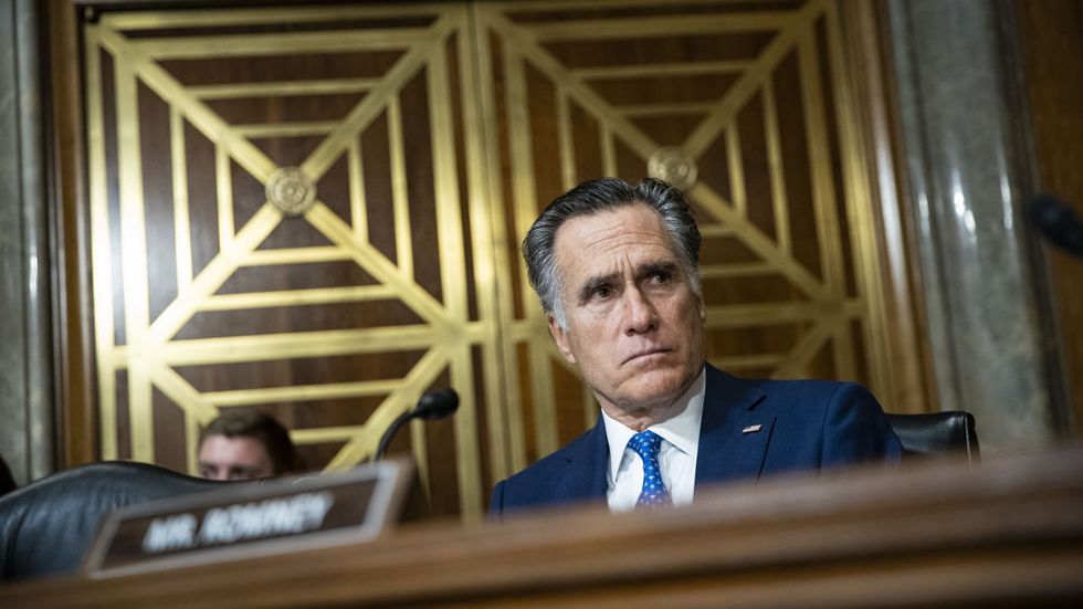 Horowitz: Mitt Romney cluelessly exaggerates coronavirus fatality rates