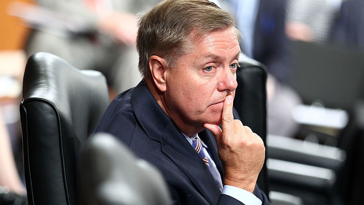 Lindsey Graham defers to Democrats, says top Dems must approve Trump's US attorney replacement