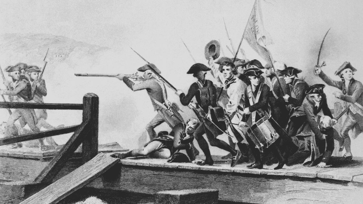American militiamen force British troops to retreat from Concord