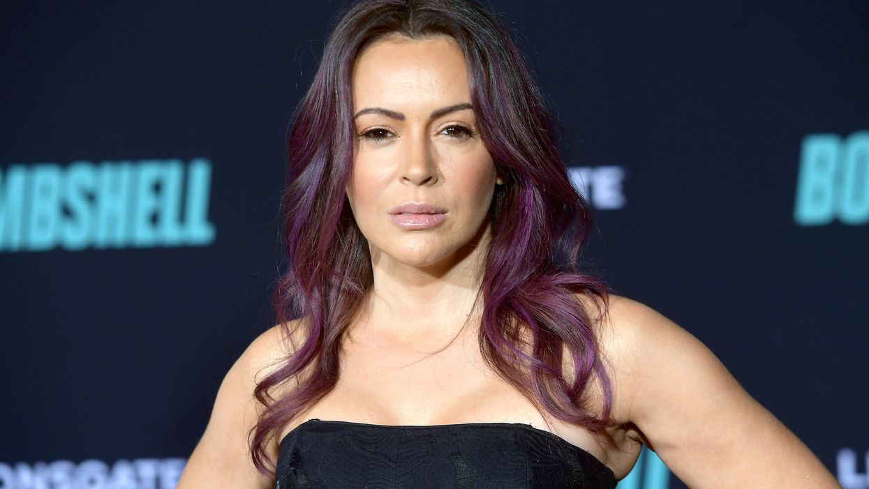 Alyssa Milano boosts black pastor equating Christians praying for Trump to those who lynched blacks