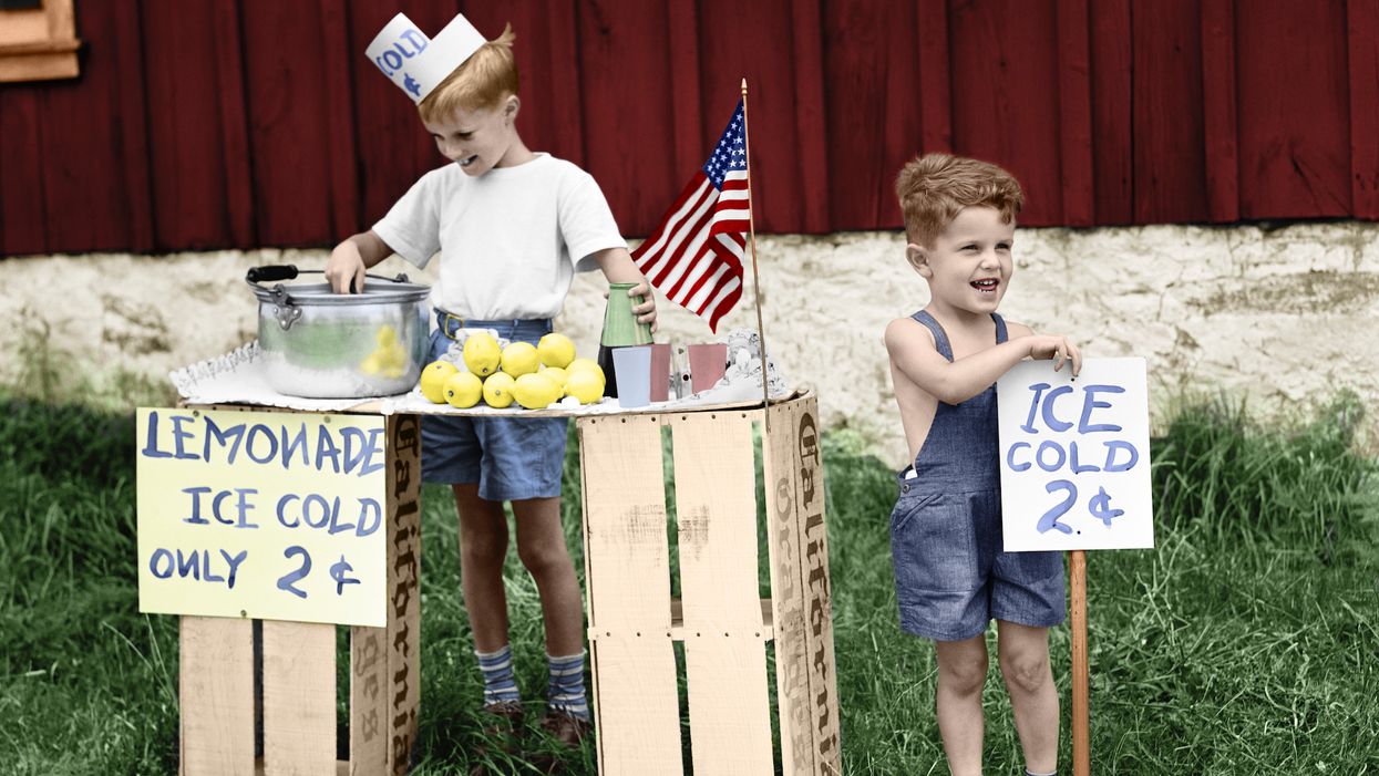 Lemonade company announces 'Littlest Bailout' program to help kids with lemonade stands