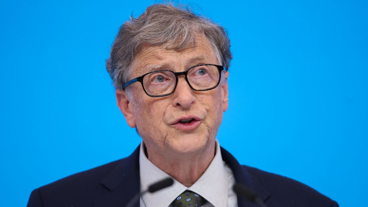 Bill Gates sounds the alarm on US coronavirus testing, rushing potential vaccine