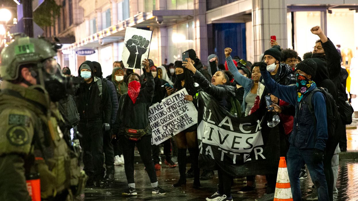 Group of Seattle rioters scream at white residents: 'Give up your house! Give black people back their homes!'