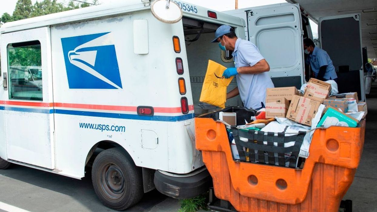 Lawmaker exposes what House Democrats are 'suddenly' stuffing in emergency USPS bill