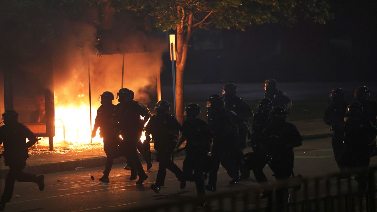 Violent BLM protesters attack outdoor diners in New York, cause panic in streets while climbing onto roofs of residents' homes