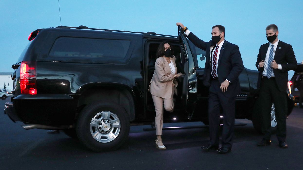 Florida restaurant responds to backlash after Kamala Harris shows up for lunch