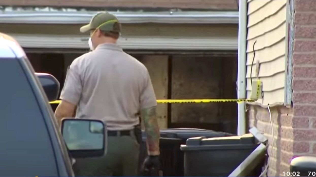 Illinois family grew suspicious of a relative visiting with strange duffel bags. When they looked inside they made a gruesome discovery.