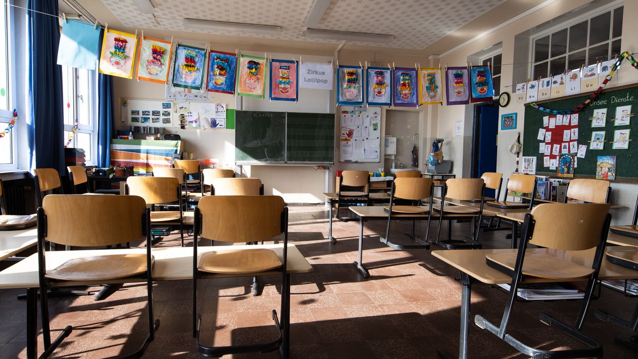 Seattle elementary school lesson reportedly encourages children to see police officers as racist