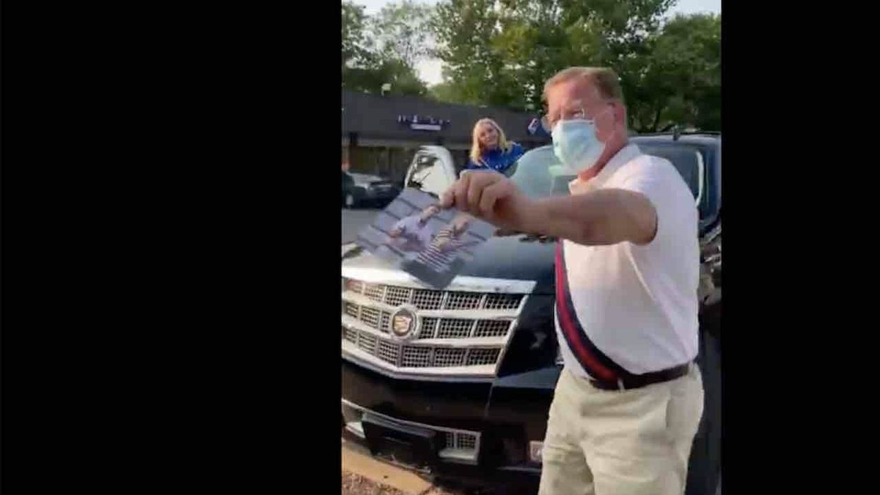 McCloskeys make greeting cards from photo of them guarding home with guns — and hilariously give one to foul-mouthed protester
