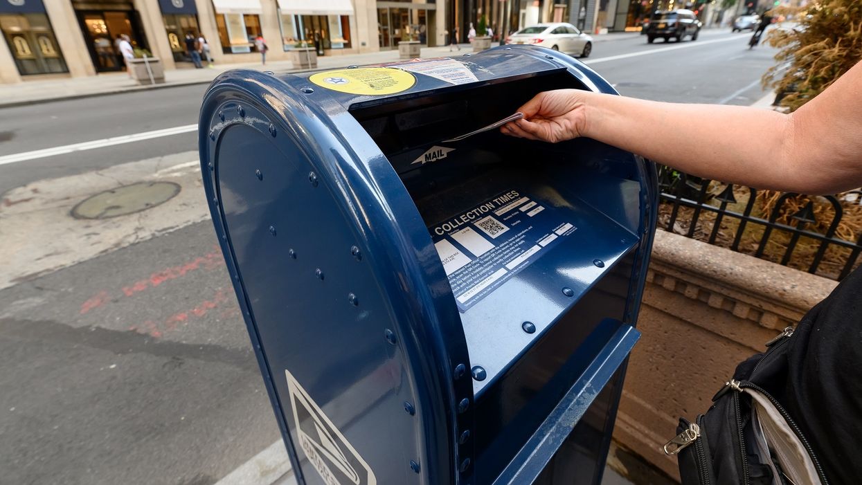 As many as 140,000 New Yorkers receive absentee ballots with wrong names and addresses