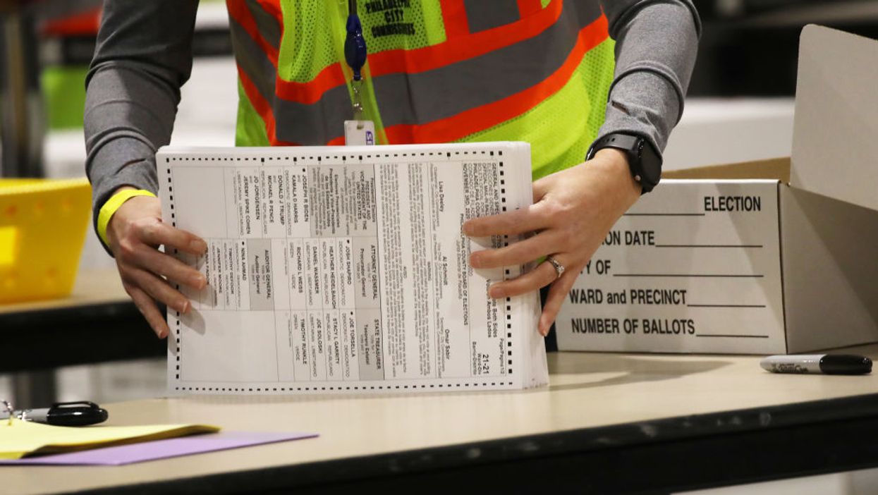Georgia sec of state dispatches investigators after 'issue' discovered with Fulton County ballots