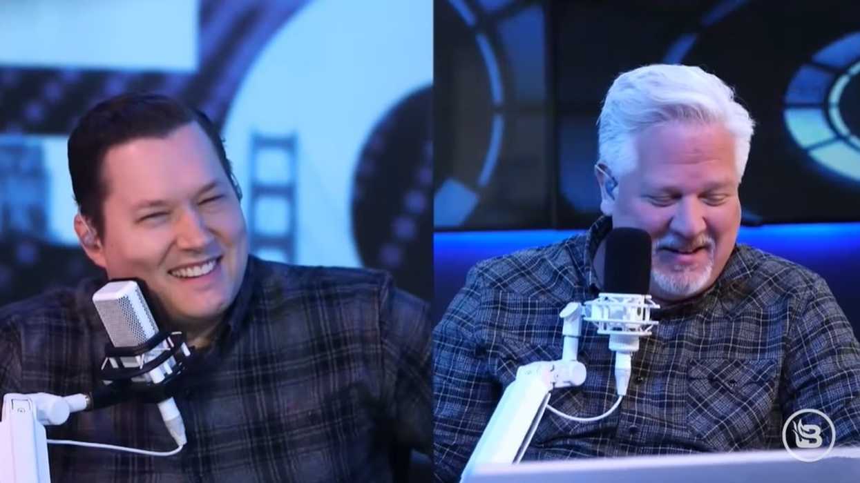 LAUGH: The New York Times FINALLY decodes Trump's Twitter typos