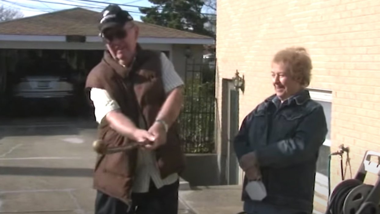 81-year-old former Marine uses his grandfather's Irish shillelagh to beat down burglars and drive them away
