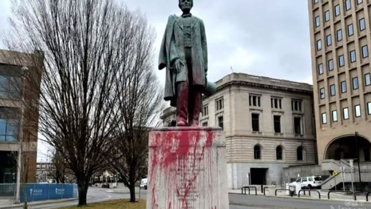 'Decolonization' activists vandalize  monuments in 4 states over Thanksgiving