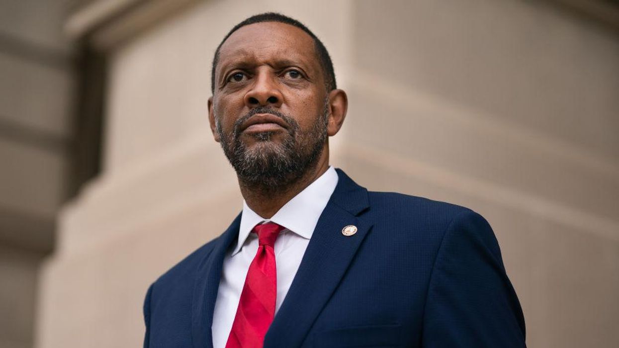 'If the Senate goes, this COUNTRY goes': Lifelong Democrat Vernon Jones issues powerful warning for Republicans