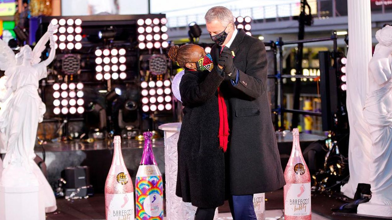After barring New Yorkers from celebrating in Times Square, de Blasio celebrates New Year's by dancing in Times Square