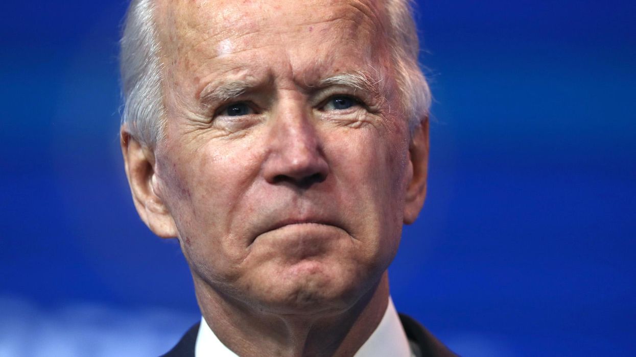 Democratic doctor says Biden obviously has Parkinson's: 'I could've diagnosed him from across the mall'