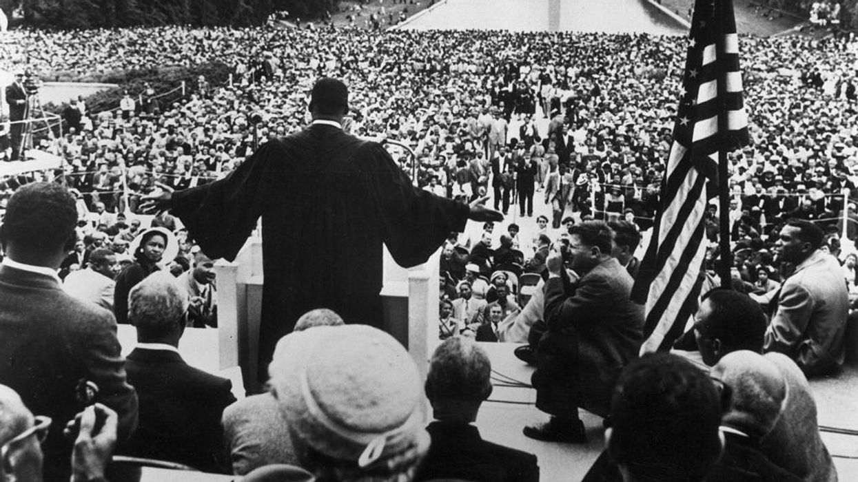 Glenn Beck: Why MLK's pledge of NONVIOLENCE is the key to saving America