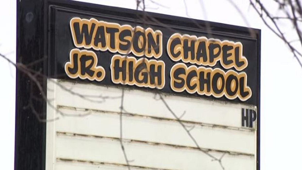 (UPDATED)15-year-old Arkansas boy shot at junior high on first day of in-person class