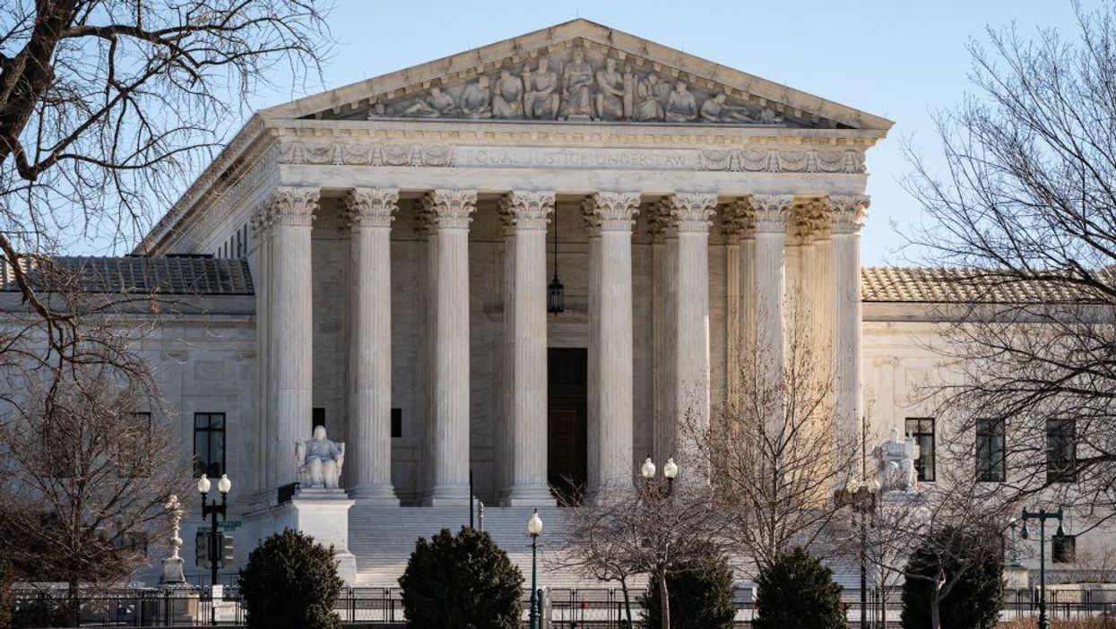 SCOTUS rules illegal immigrants bear the burden of proof when challenging deportation, not the US government