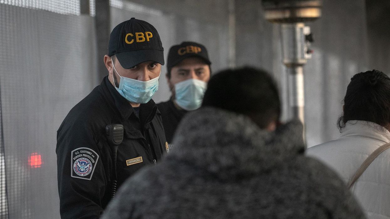 4 people with names on terror watchlist arrested at US southern border since October 1: reports