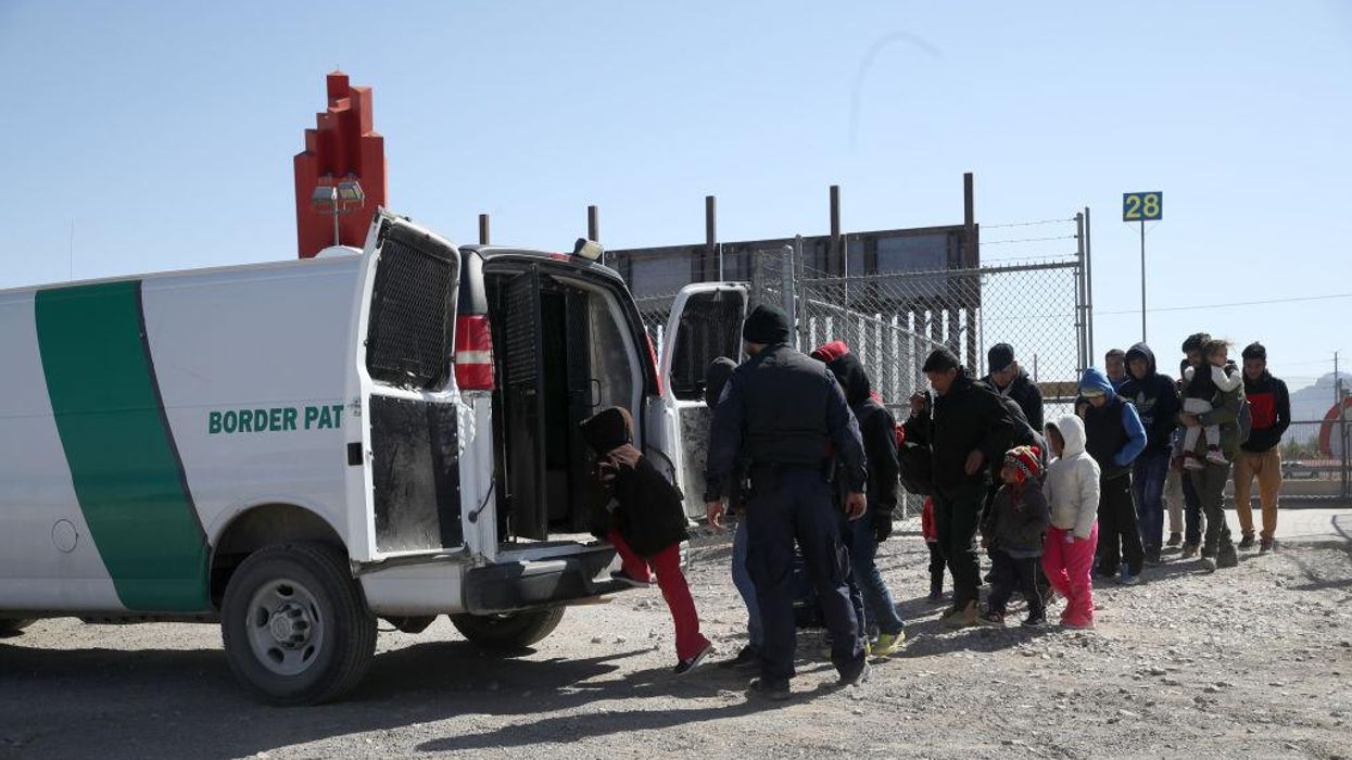 Border Patrol in Rio Grande Valley considering releasing illegal immigrants into US without court date: report