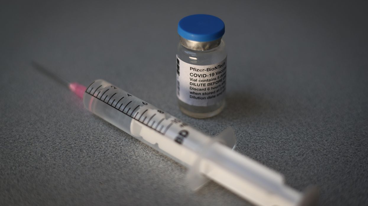 Health experts say 1 dose of Pfizer, Moderna COVID-19 vaccines are effective against coronavirus, encourage people to get second dose for 'maximum protection'