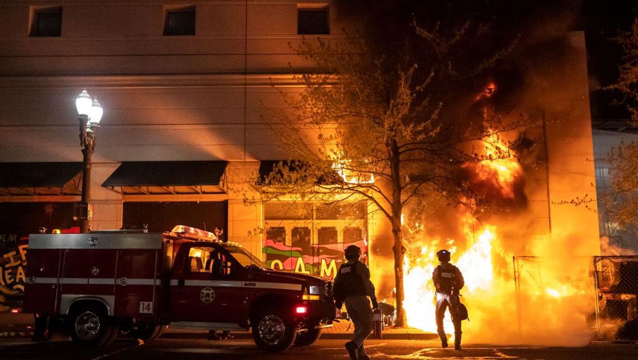 Portland rioters set fire to Apple store that had George Floyd mural, vandalize church that feeds the homeless