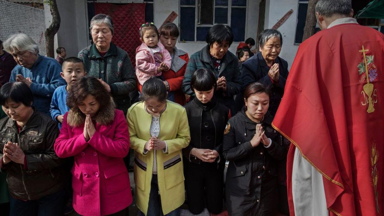China implements new crackdown on Christianity, shut down Bible apps and Christian WeChat: report