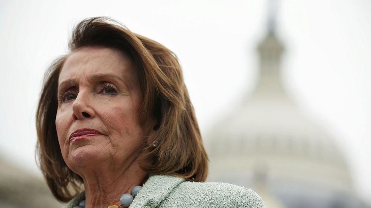 Nancy Pelosi botches attempt to honor Willie Mays by posting photo of wrong black baseball legend