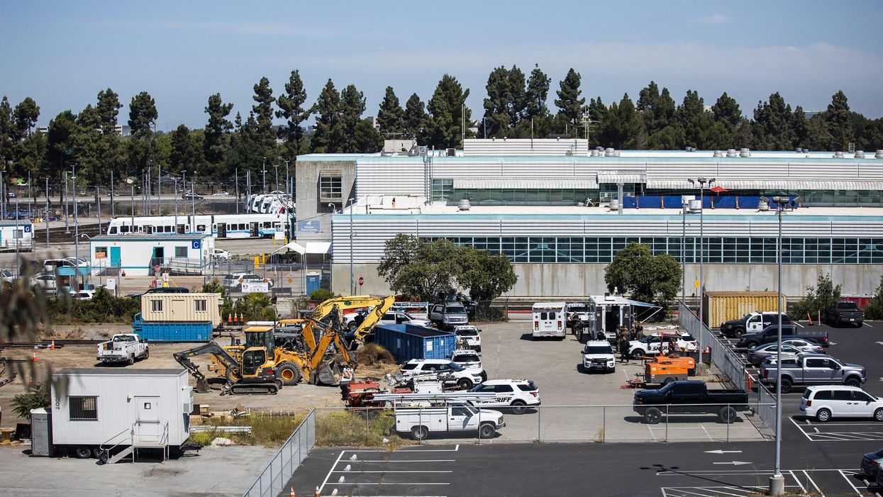 Nine dead, including suspect, in shooting at San Jose rail yard