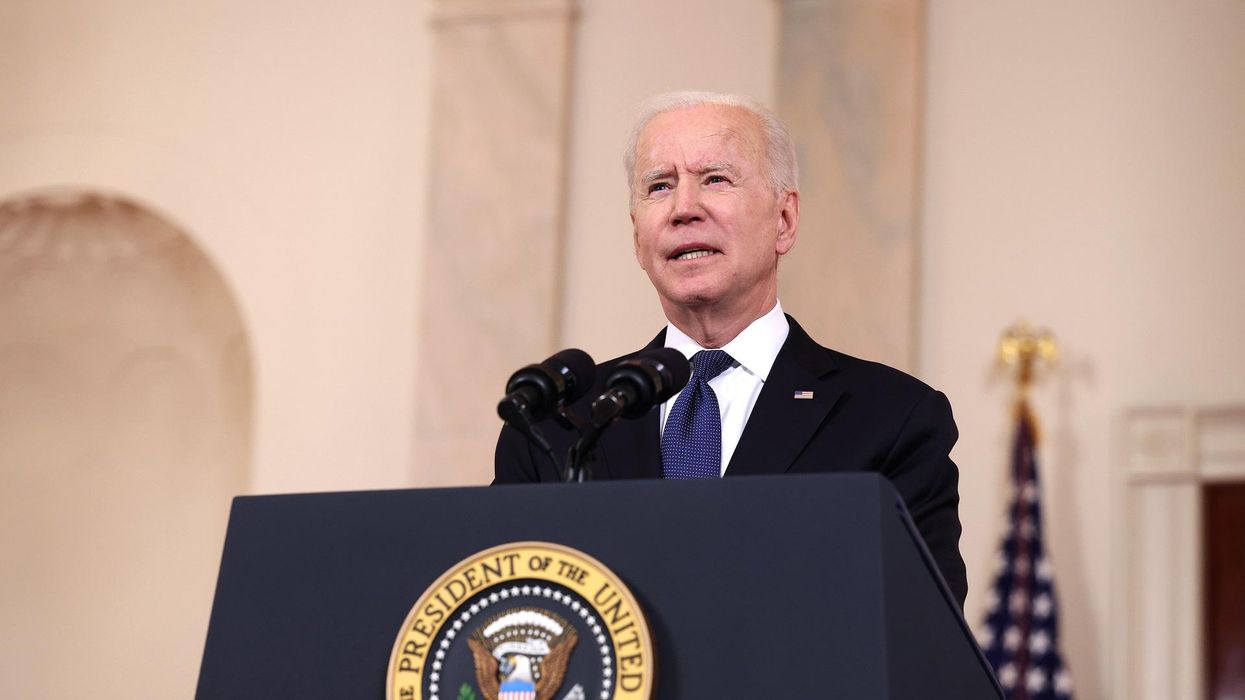 Biden admin to purchase 500M doses of Pfizer COVID vaccine to give to other countries: reports
