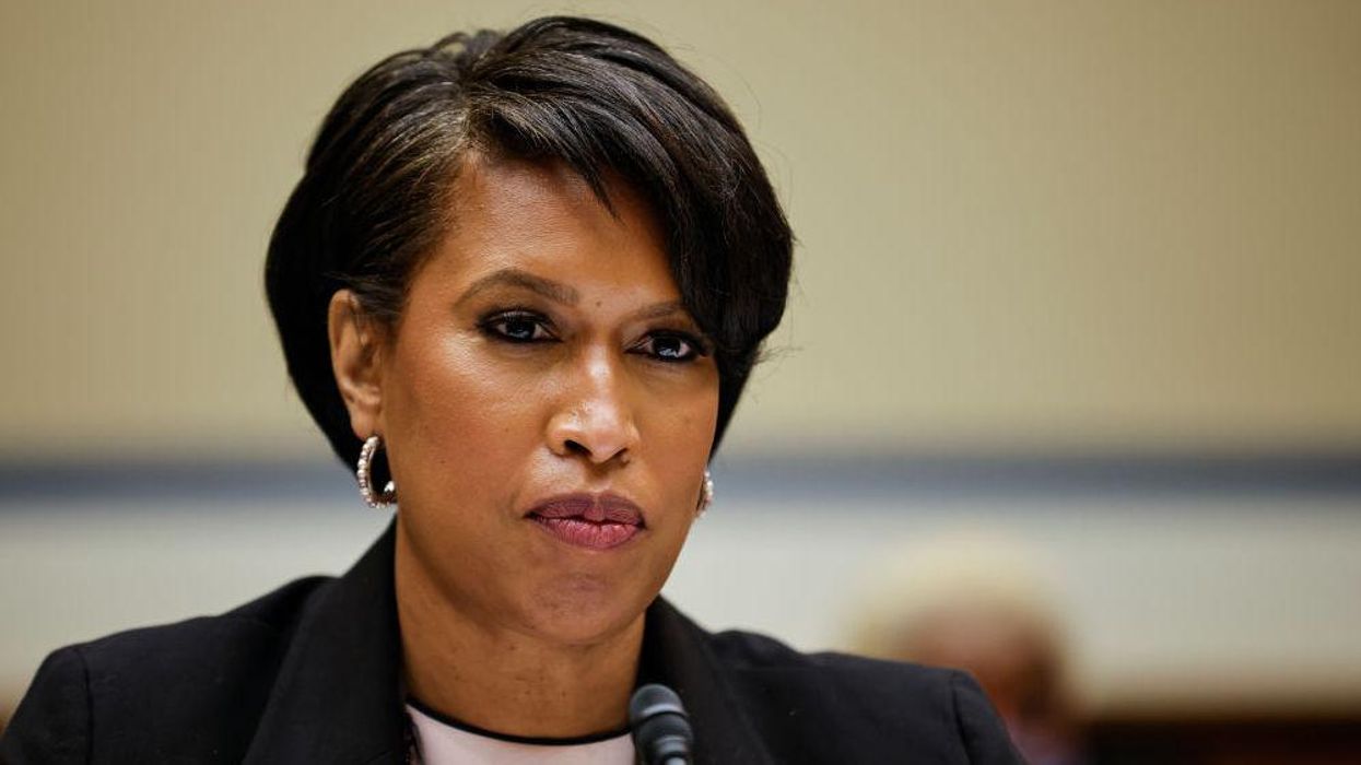 DC mayor confronted after caught breaking her own face mask mandate on same day it took effect