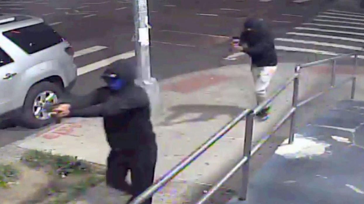 VIDEO: 10 wounded, including 72-year-old, in 'brazen' NYC shooting where gangbangers escape on mopeds in 'coordinated attack'