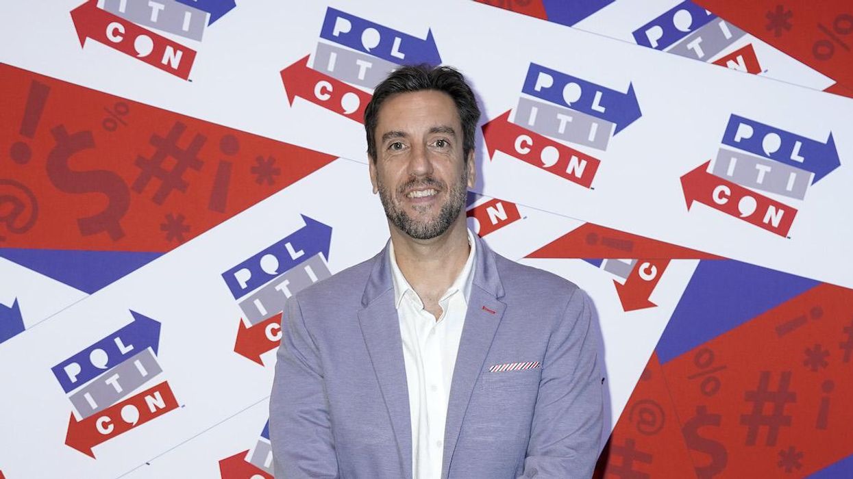 Clay Travis rallies parents at raucous school board meeting, blasts 'unscientific madness' of mask mandates for children
