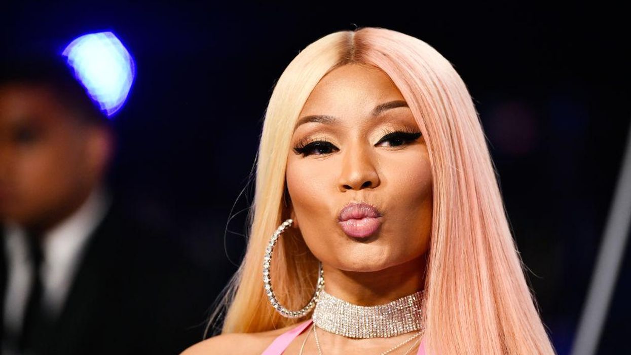 Nicki Minaj agrees with Tucker Carlson & DESTROYS lying leftists